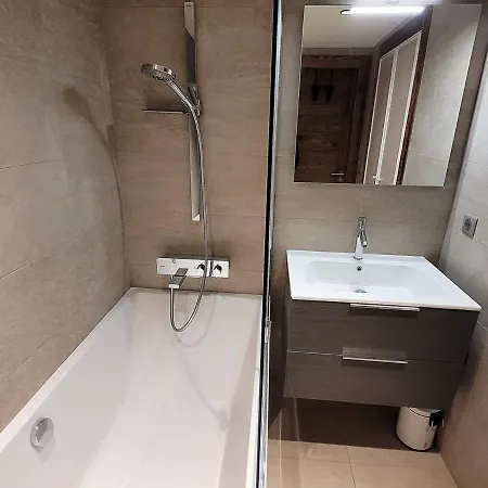 Prestige 6 Pers, Centre Les Gets, A 150m Des Pistes, Avec Terrasse Et Equipements Luxueux - Fr-1-598-147 *